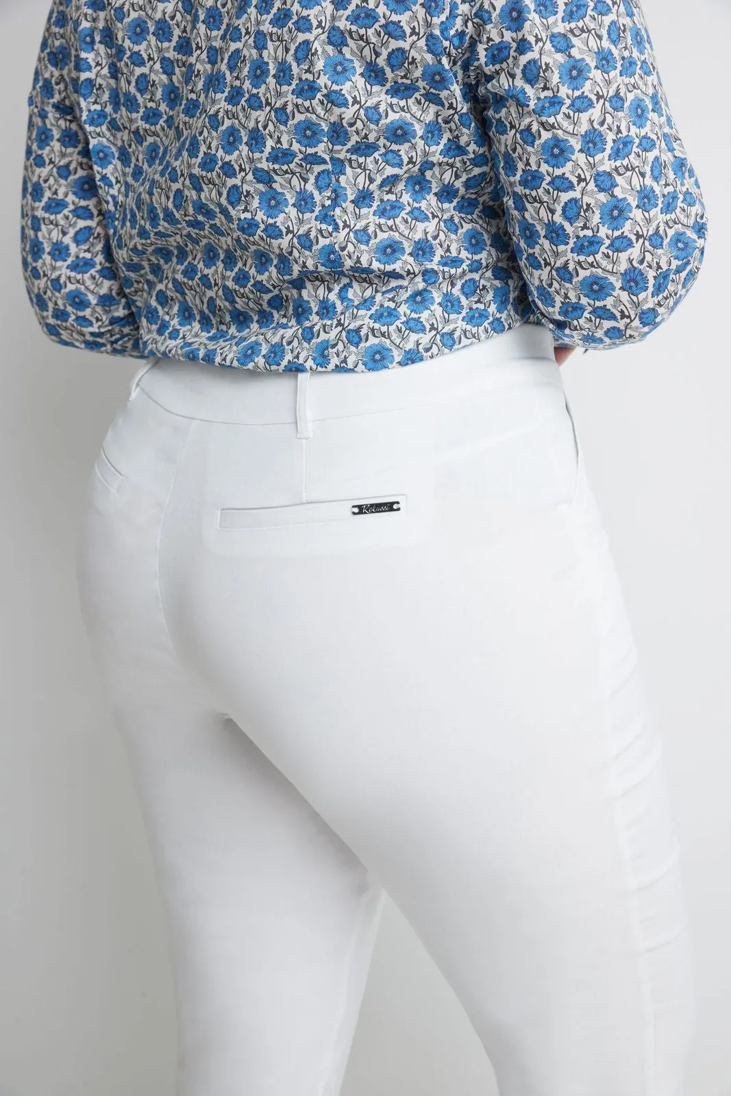 Curvy Pull-on Barely Bootcut Classic Pants