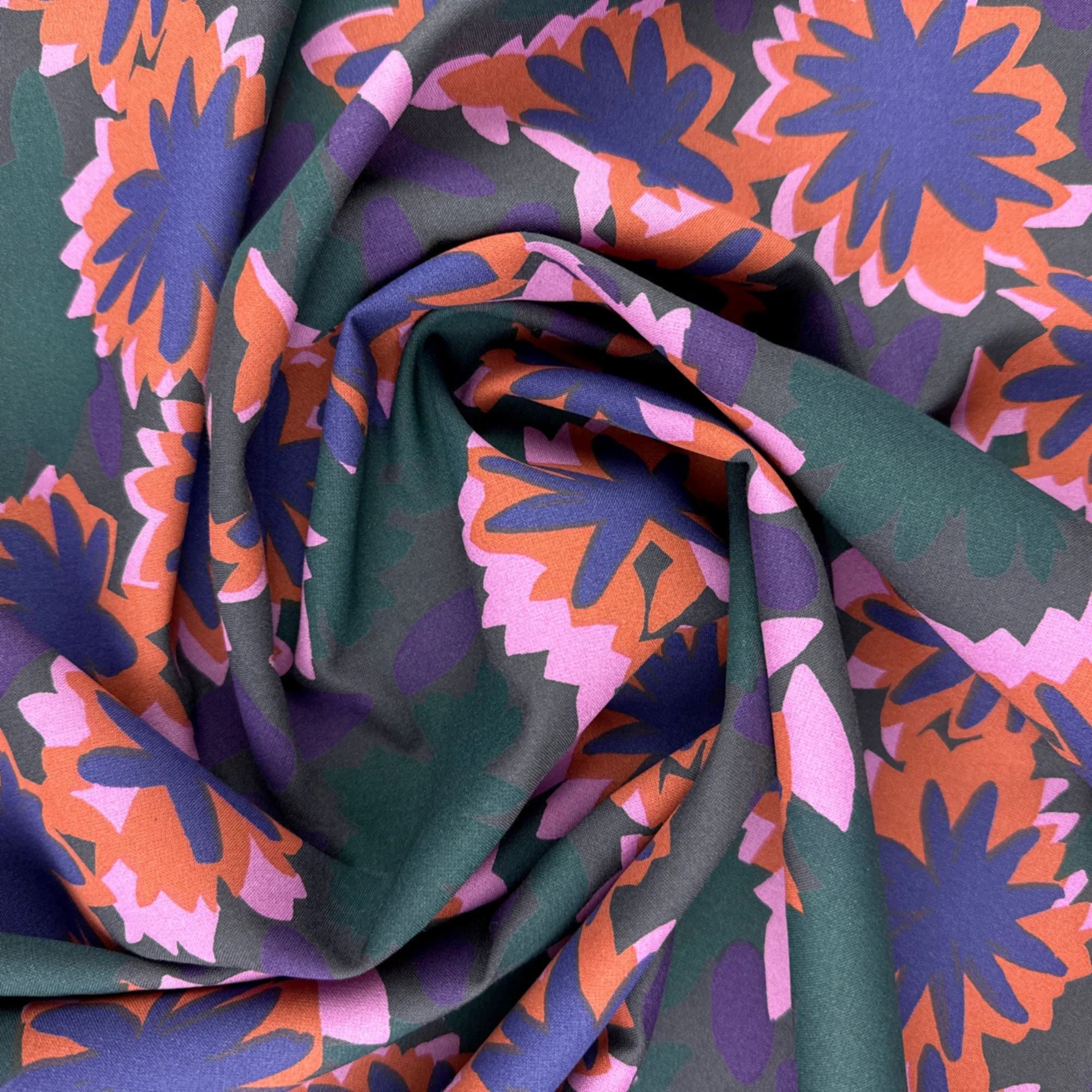 Lightweight Viscose Fabric in Waterlily Night