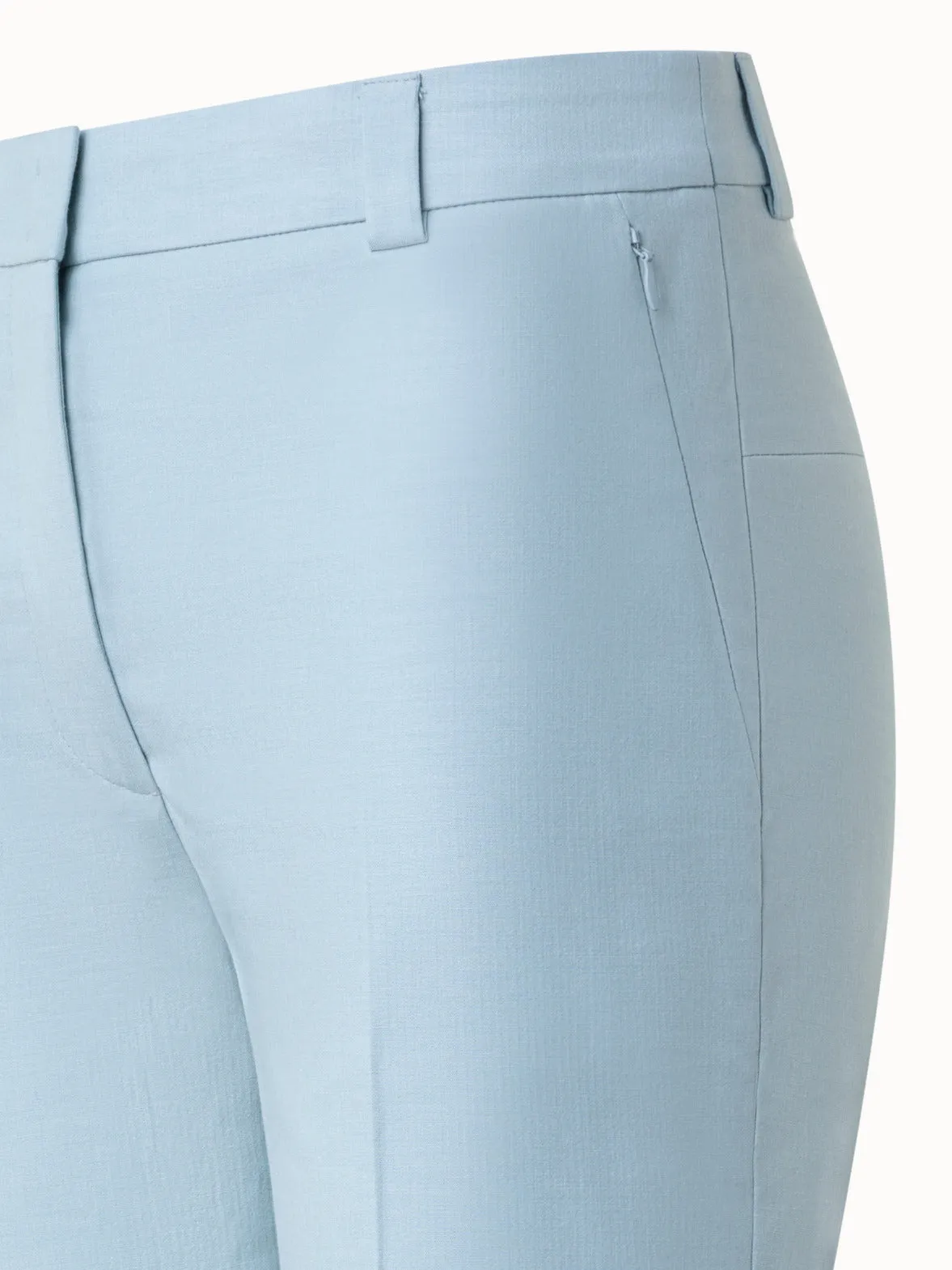 Tapered Hose aus Baumwoll-Seiden-Stretch