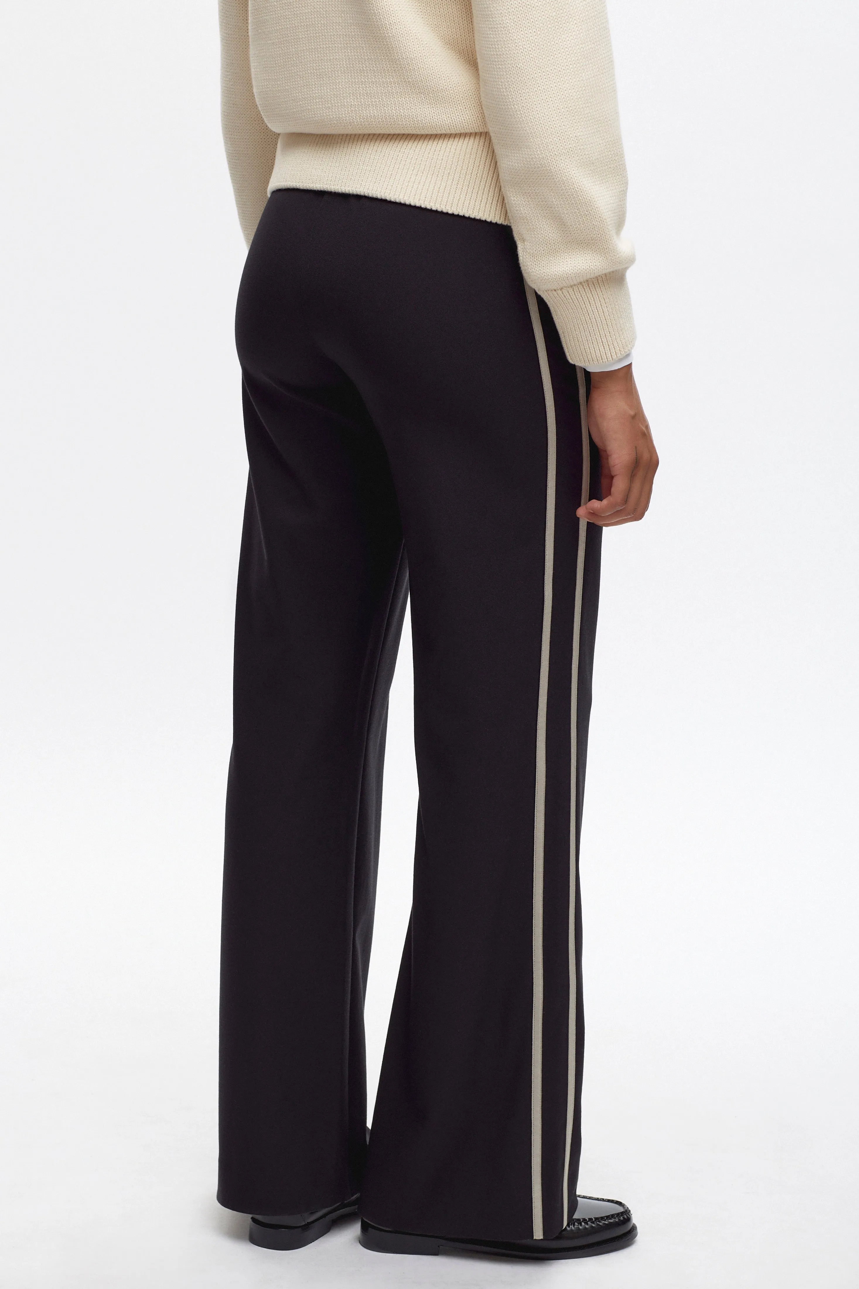 Women's Nady Track Pant in Black